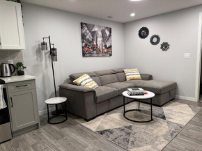 Relax, Recharge, Repeat 2Bedroom Walkout Haven